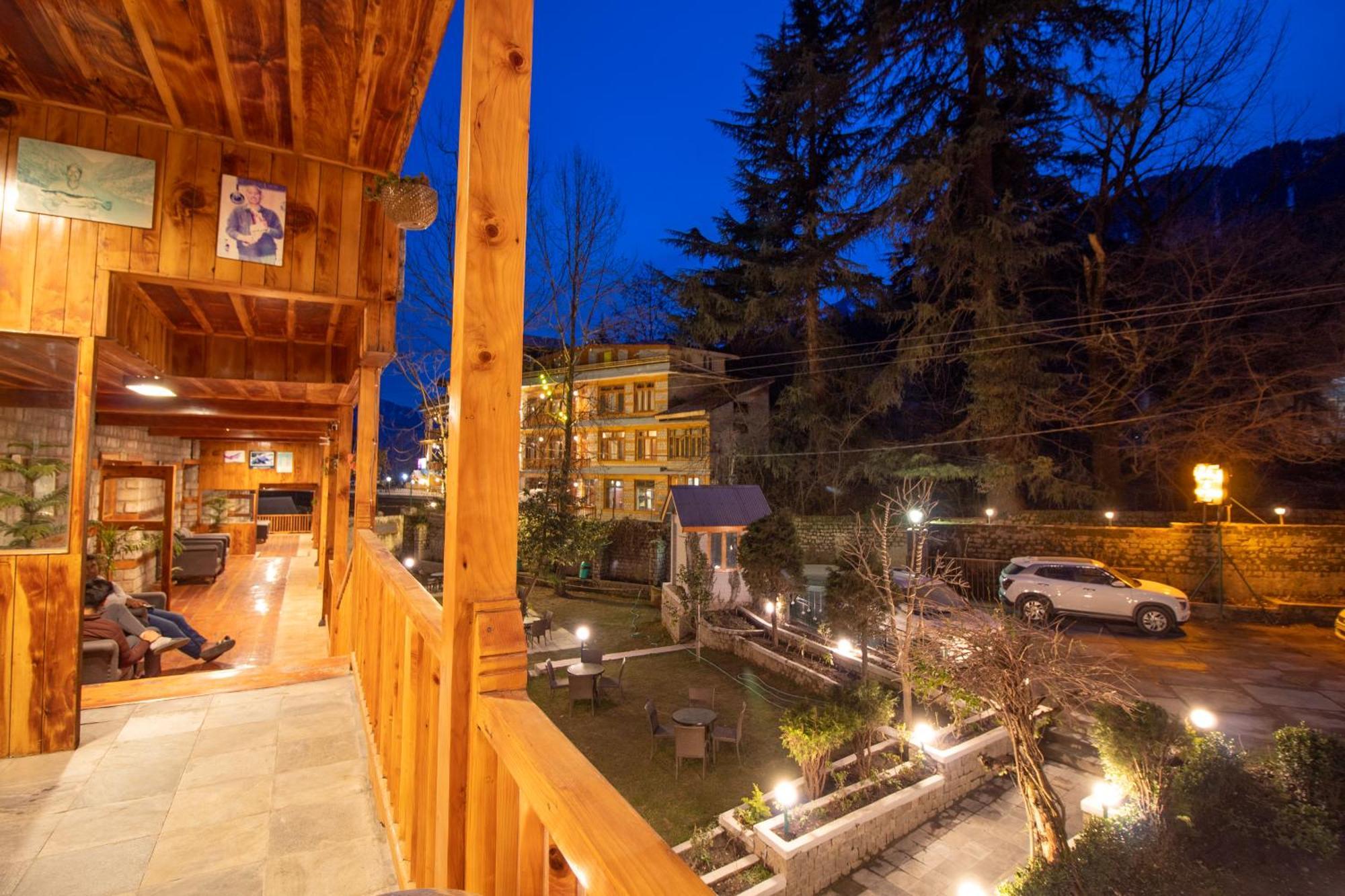 Holiday Home International -Vivaan Stays Manali  Exterior photo
